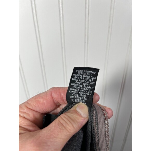 NEW YORK & COMPANY Skirt Women’s Size XL Dark Gray Burgundy Business Casual - Picture 5 of 5